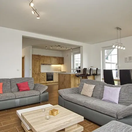 Vogelblick Haushaelfte 2 *