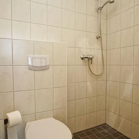 Vogelblick Haushaelfte 2 Vaschvitz