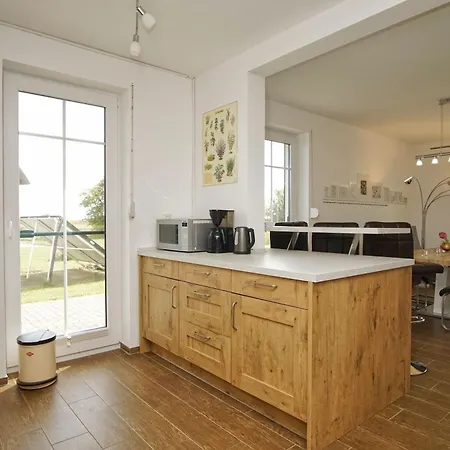 Vogelblick Haushaelfte 2 Vaschvitz