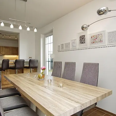 Vogelblick Haushaelfte 2 Tatil Evi *